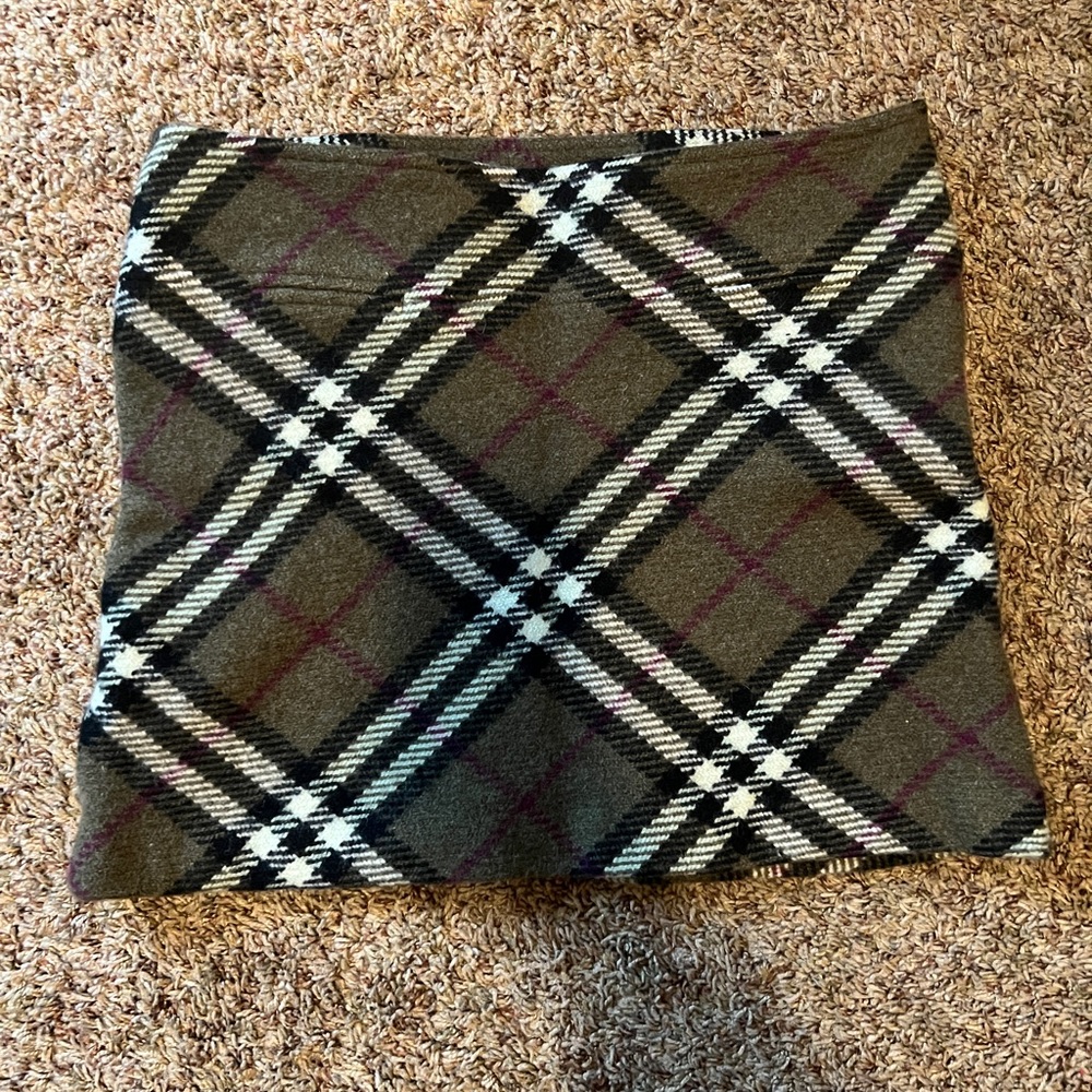 Burberry Classic Nova Olive Green Mini Skirt